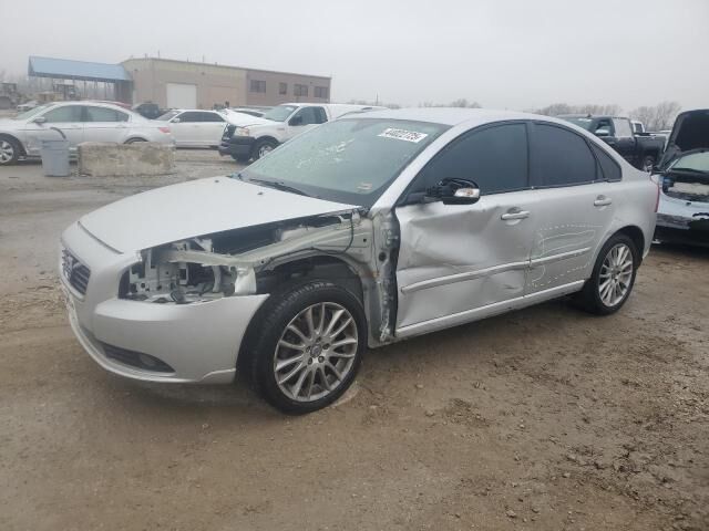 Volvo S40