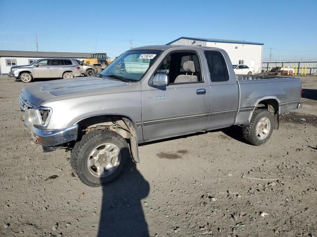 Toyota T100