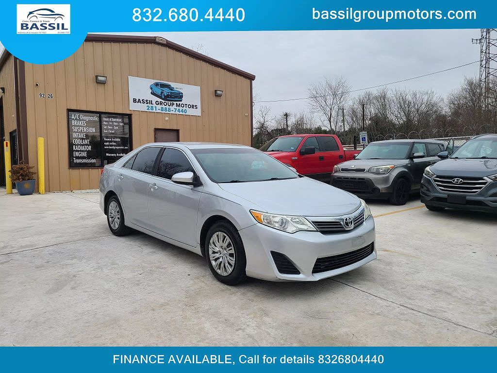 2014 TOYOTA Camry