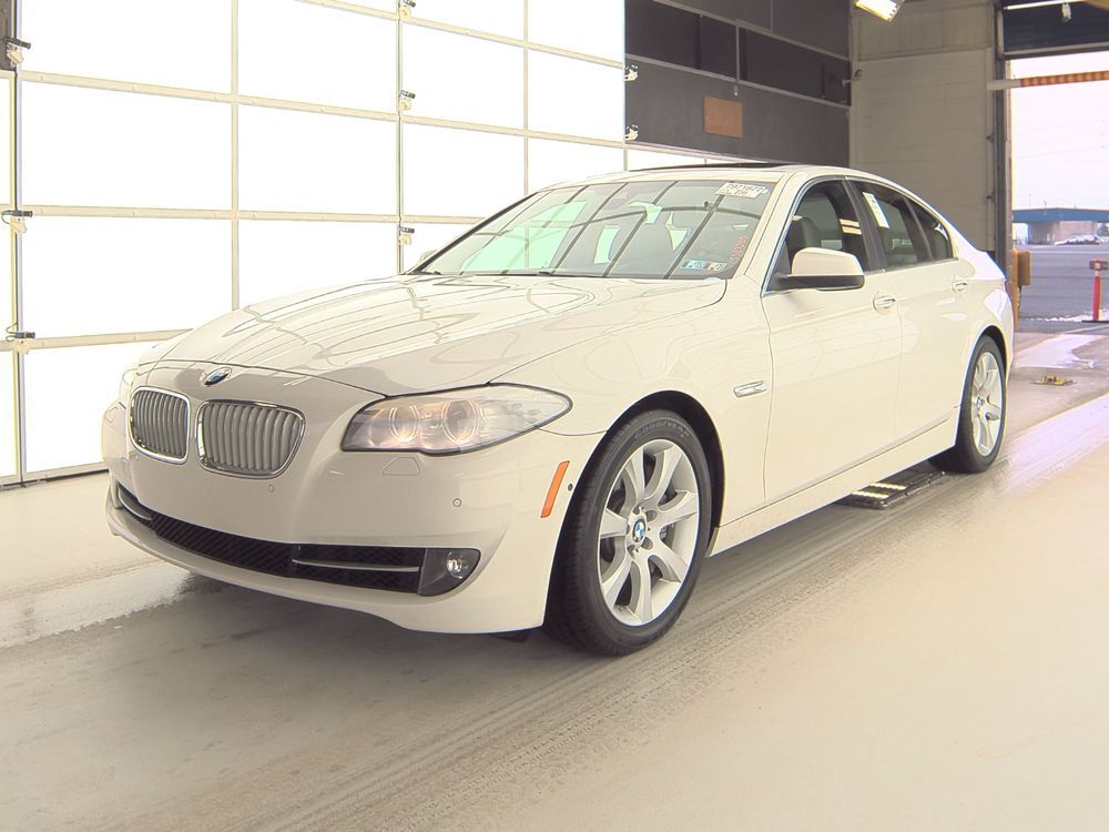 BMW 550i