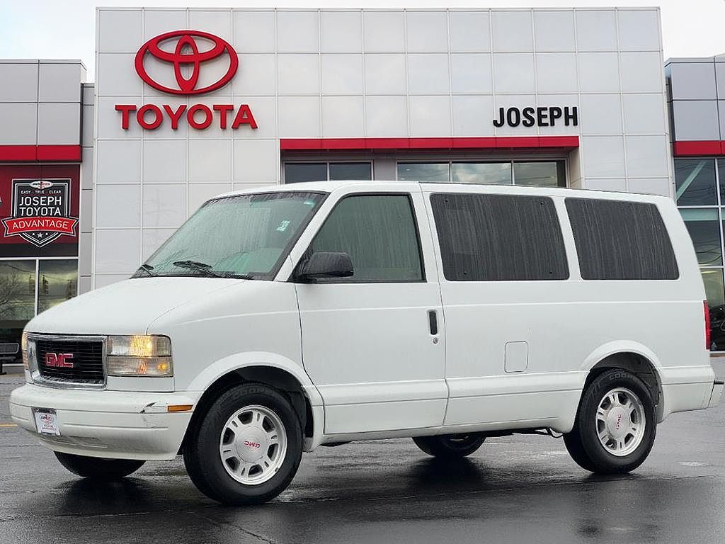 GMC Safari