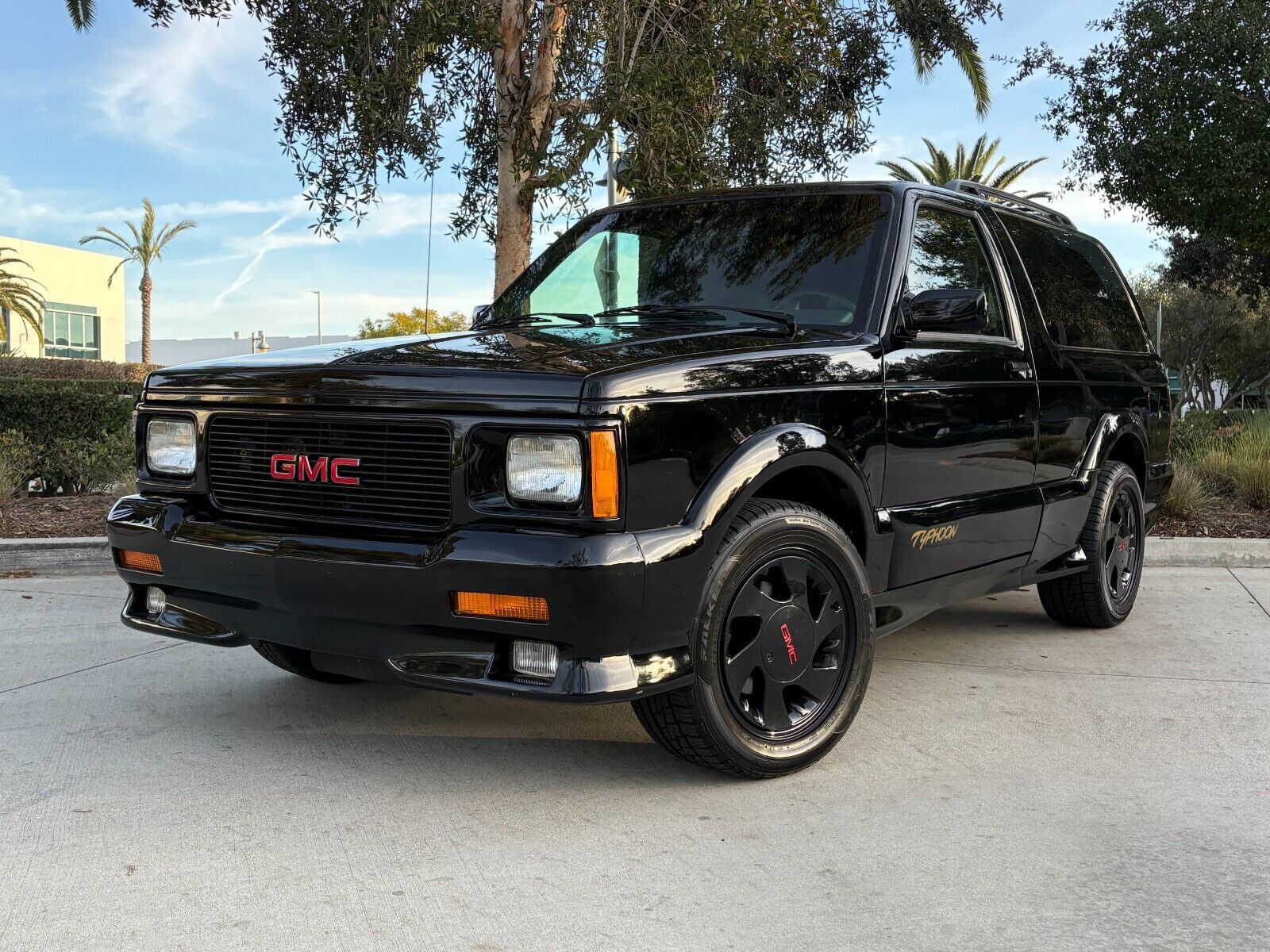 GMC Typhoon