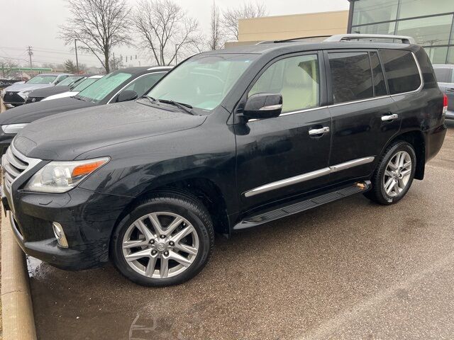 Lexus LX
