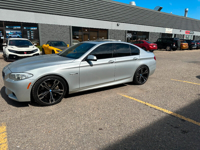 BMW 550i