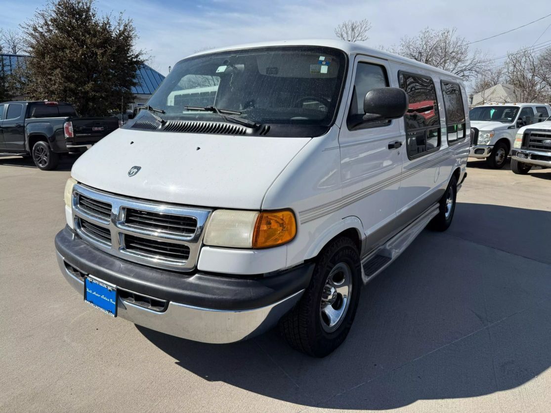 Dodge Ram Van
