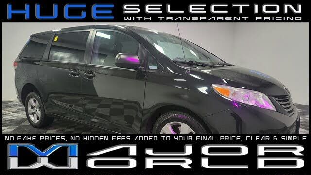 2014 TOYOTA Sienna