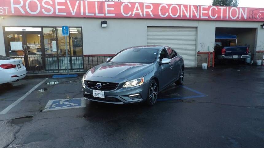 2017 VOLVO S60
