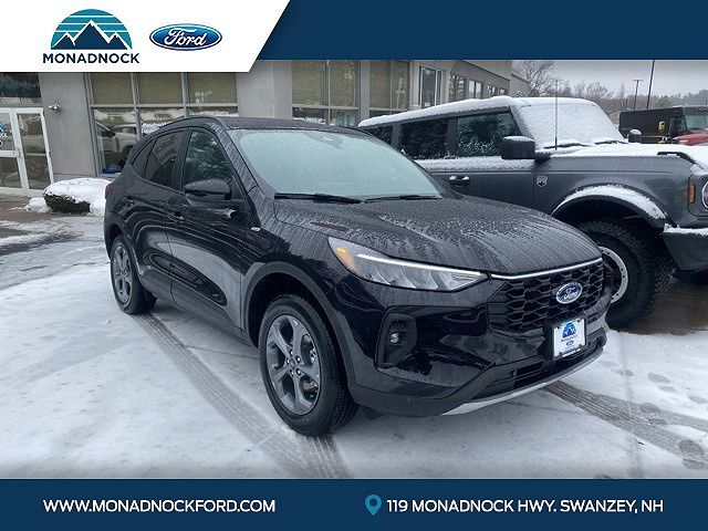 2025 FORD Escape