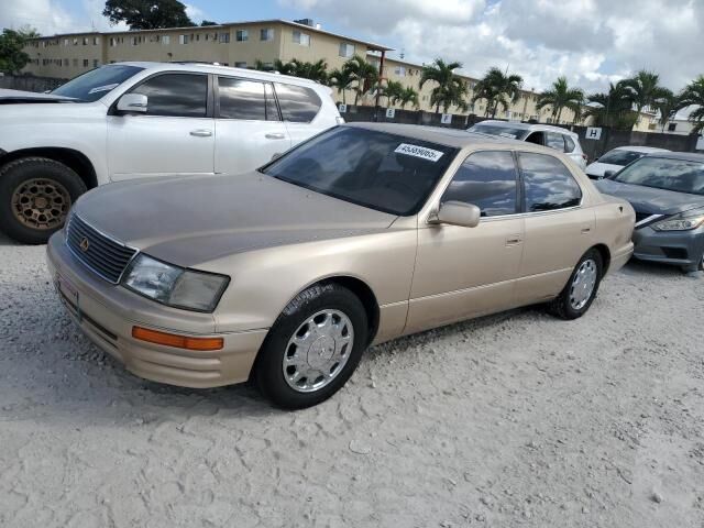 Lexus LS