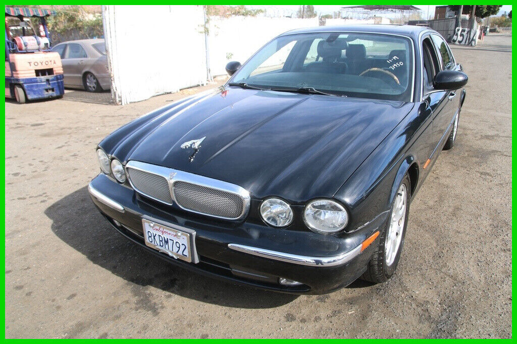 Jaguar XJ
