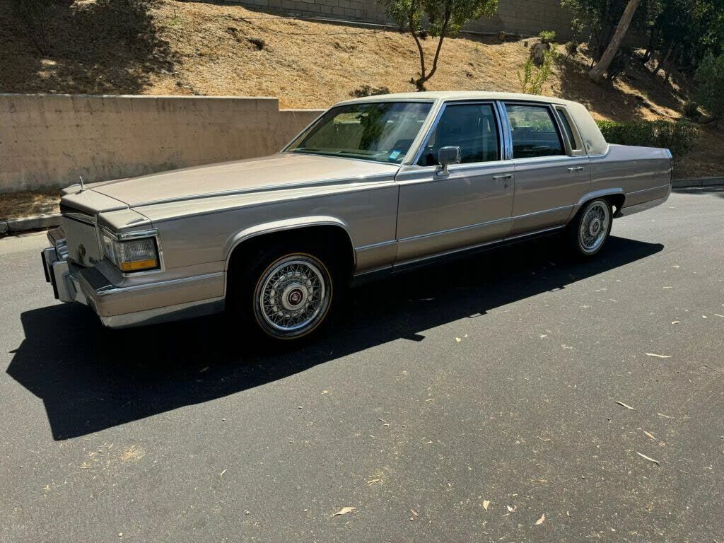 Cadillac Brougham