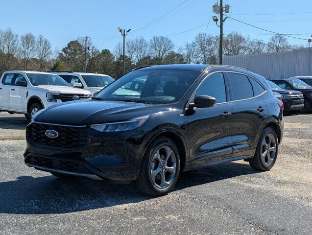 2024 FORD Escape