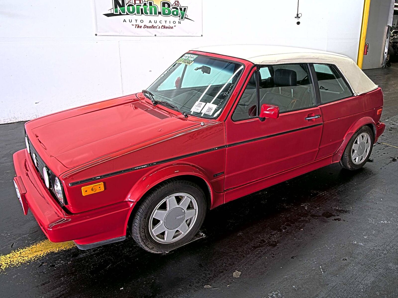 Volkswagen CABRIOLET