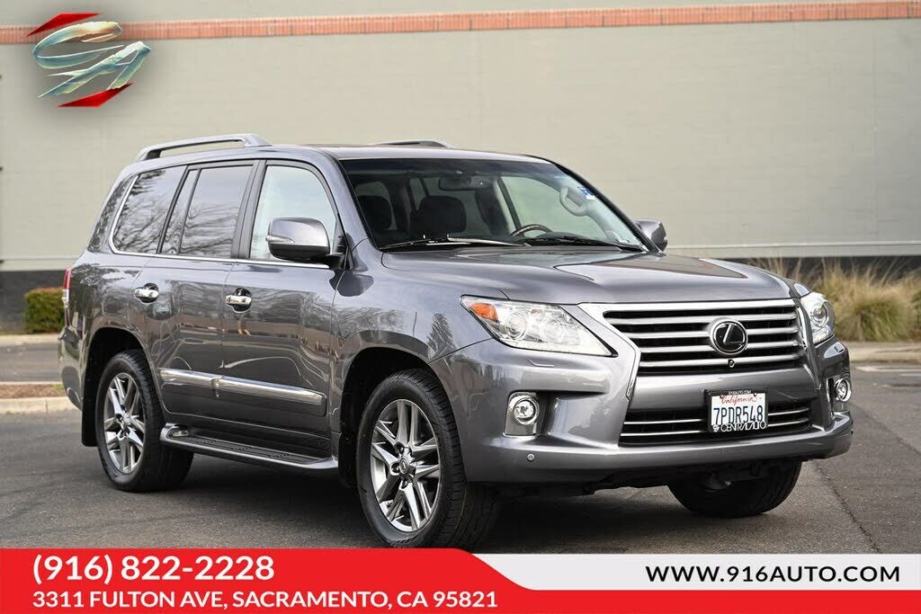 Lexus LX