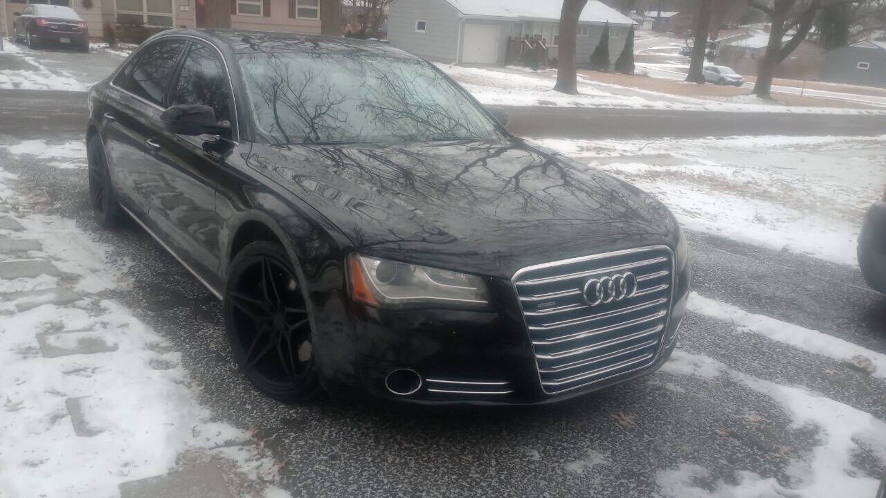 2012 AUDI A8
