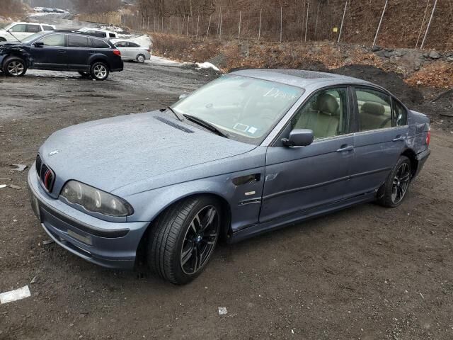 BMW 330i