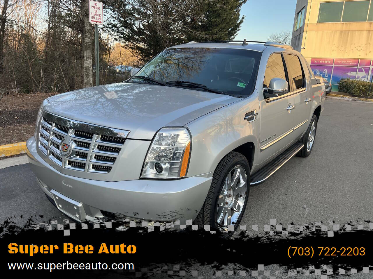 2011 CADILLAC Escalade