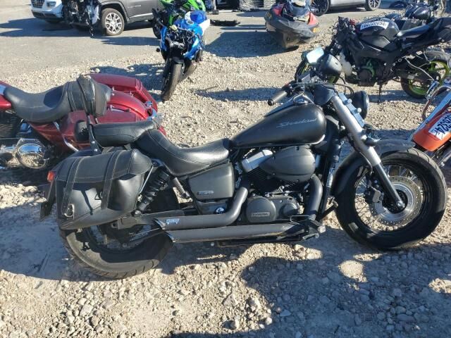 Honda VT750 (Shadow Phantom)