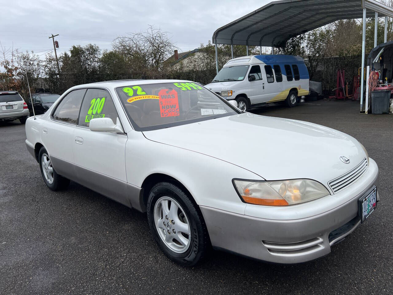 Lexus ES