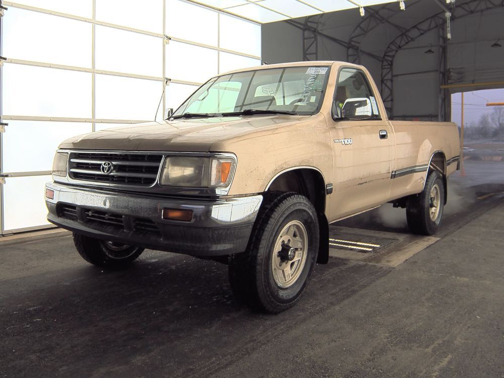 Toyota T100