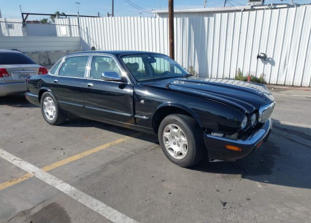 Jaguar XJ8