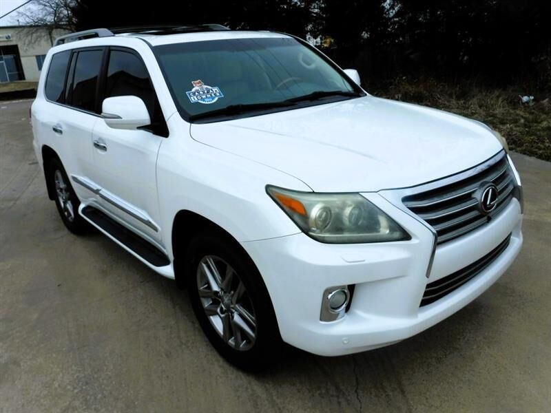 Lexus LX