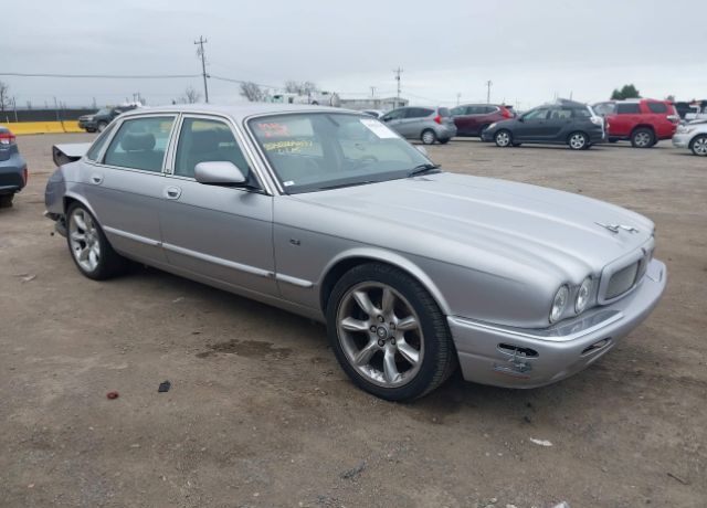 Jaguar XJR