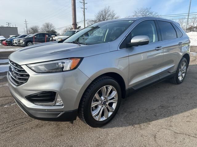2022 FORD Edge