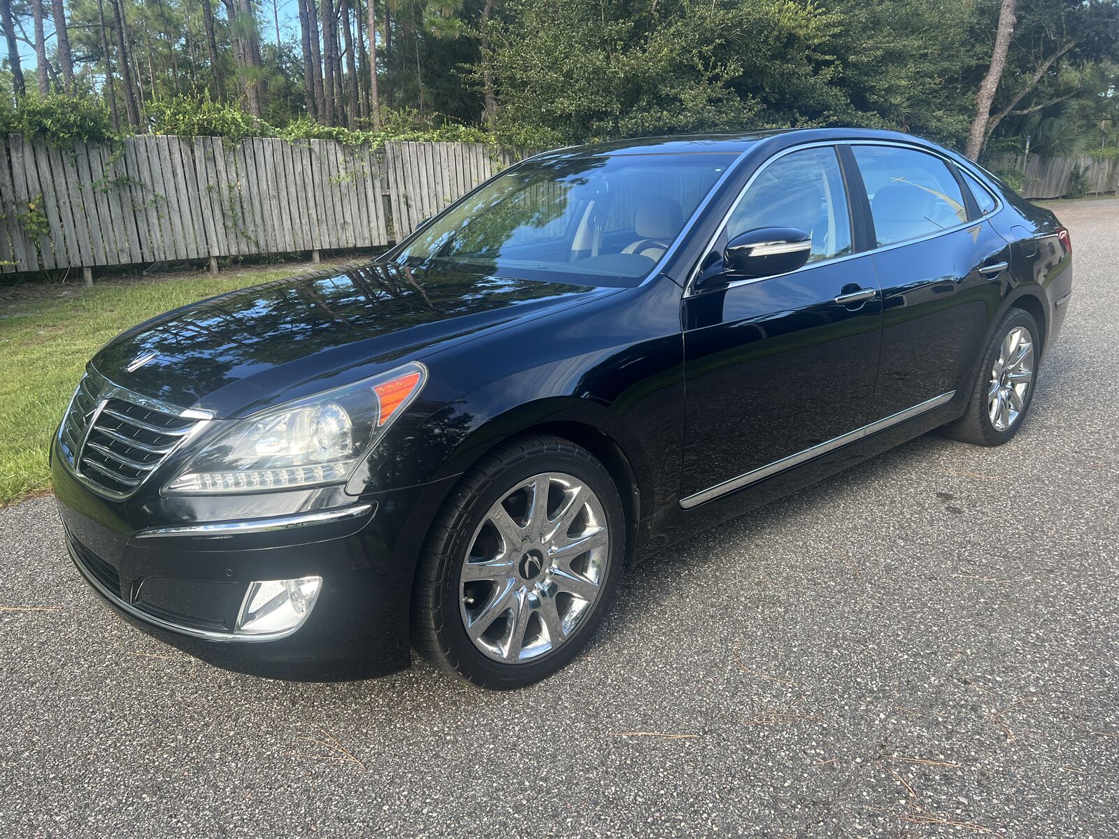 Hyundai Equus