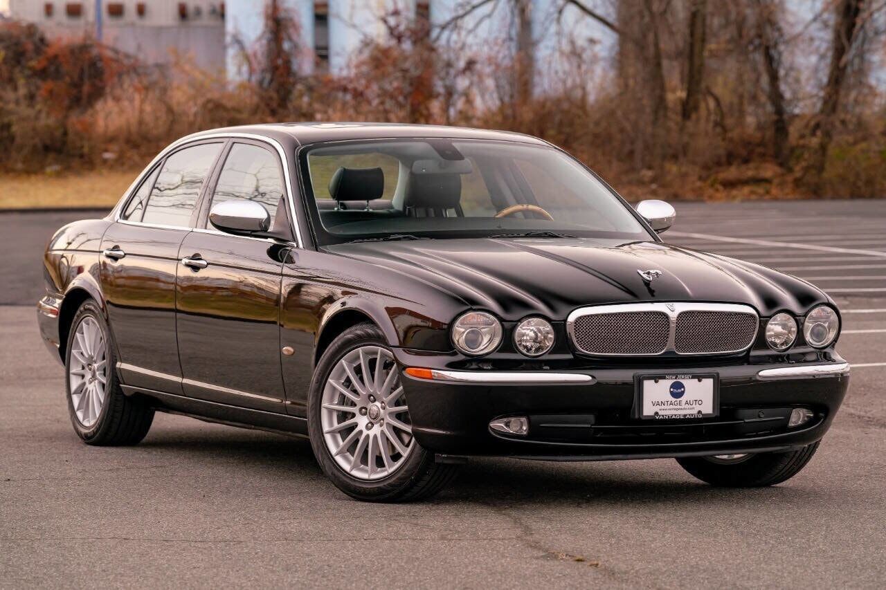 Jaguar XJ
