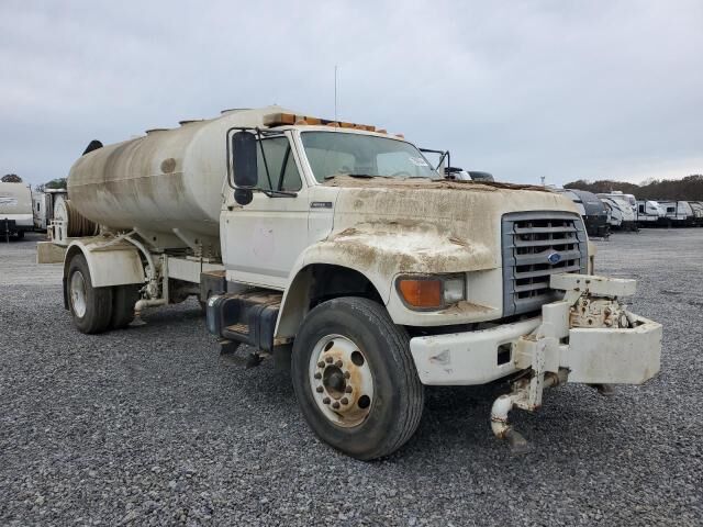 Ford F-800