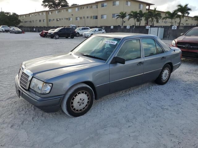 Mercedes-Benz 300