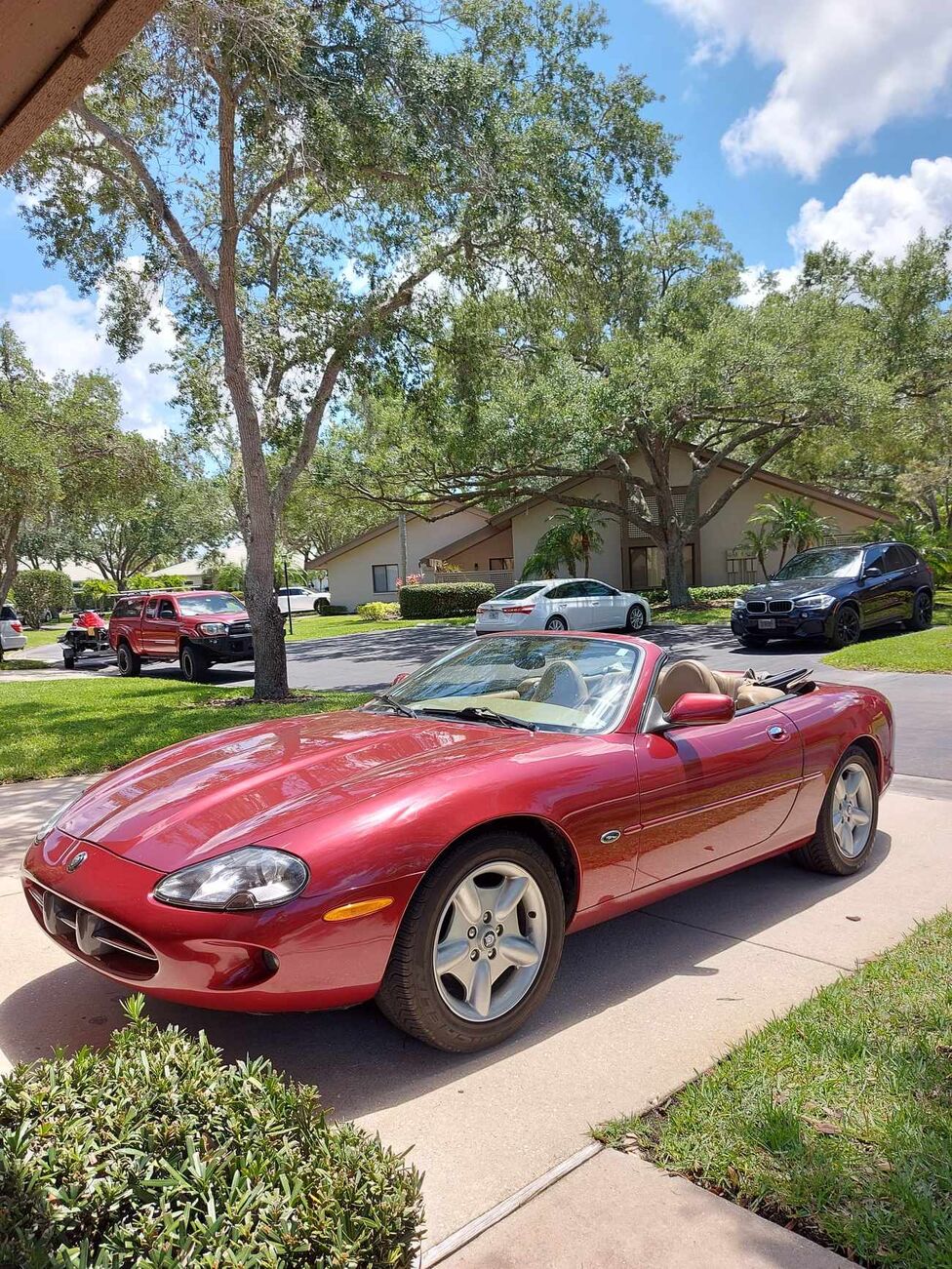 Jaguar XK8