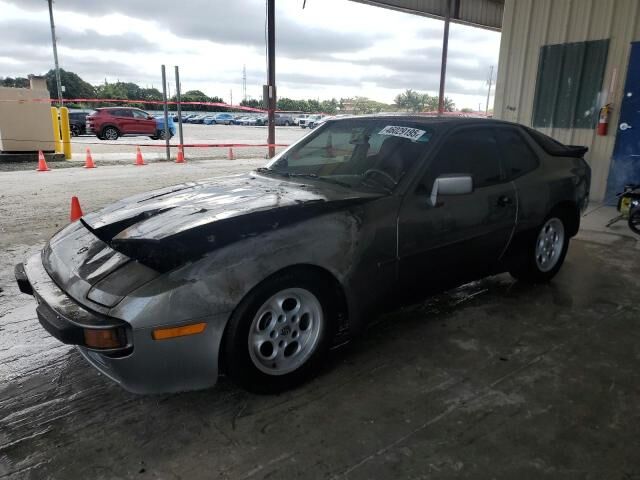 PORSCHE