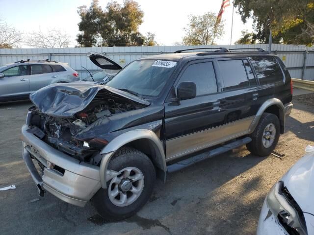 Mitsubishi Montero Sport