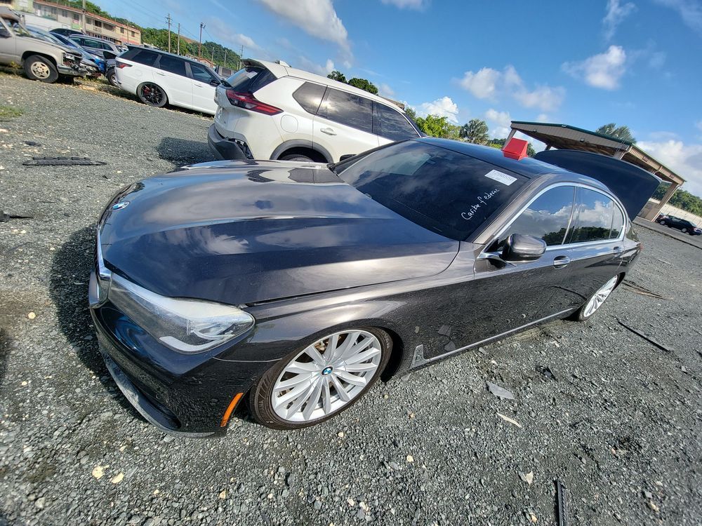 BMW 740i