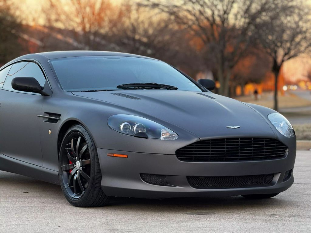 Aston Martin DB9