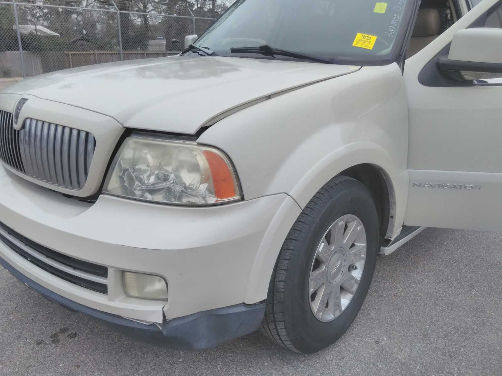 Lincoln Navigator