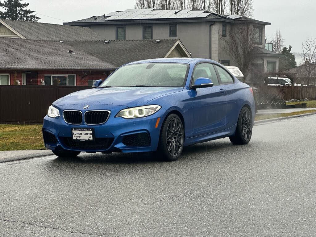 BMW 228i