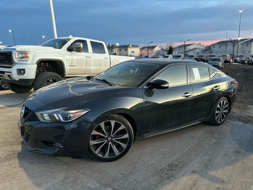 2017 NISSAN Maxima