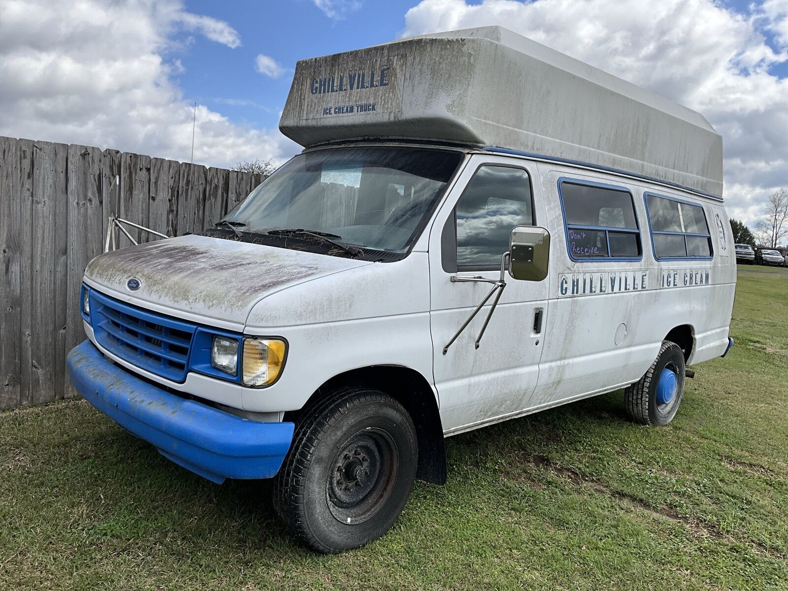 Ford E-350