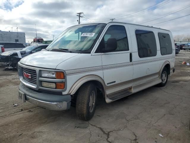GMC Savana