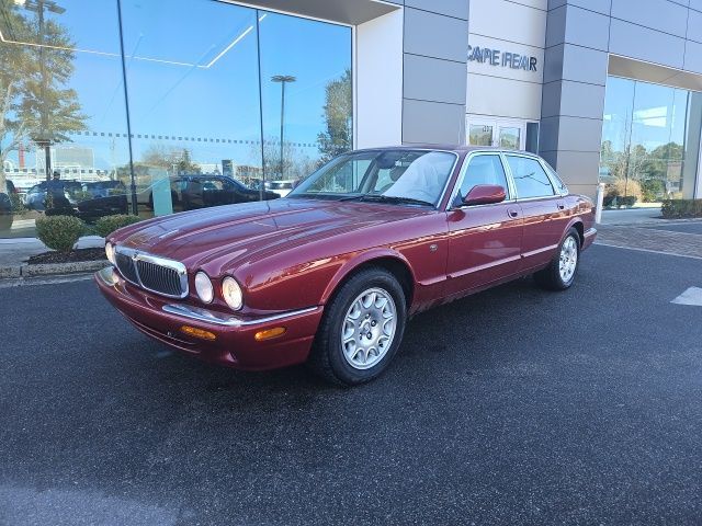 Jaguar XJ8