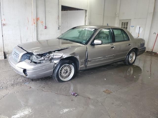 Ford Crown Victoria