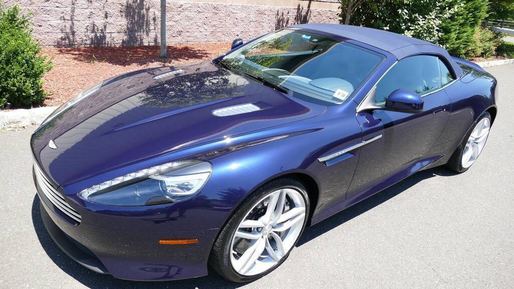 Aston Martin DB9