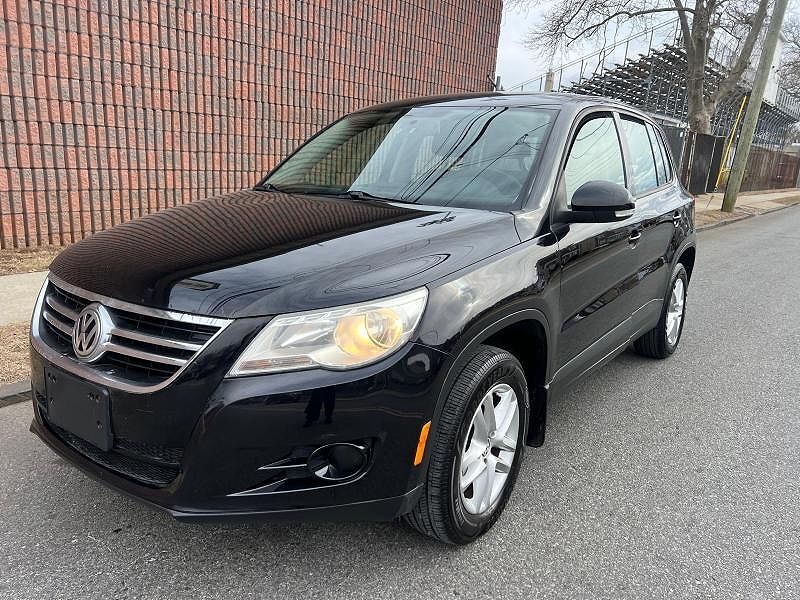 2011 VOLKSWAGEN Tiguan