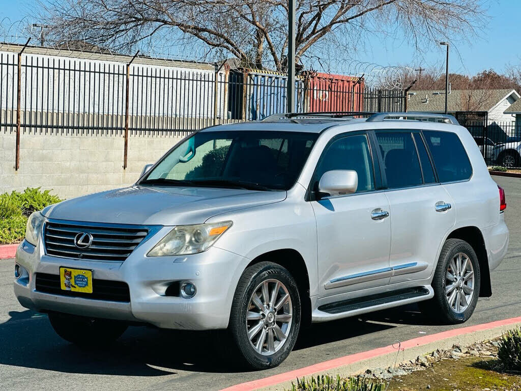 Lexus LX
