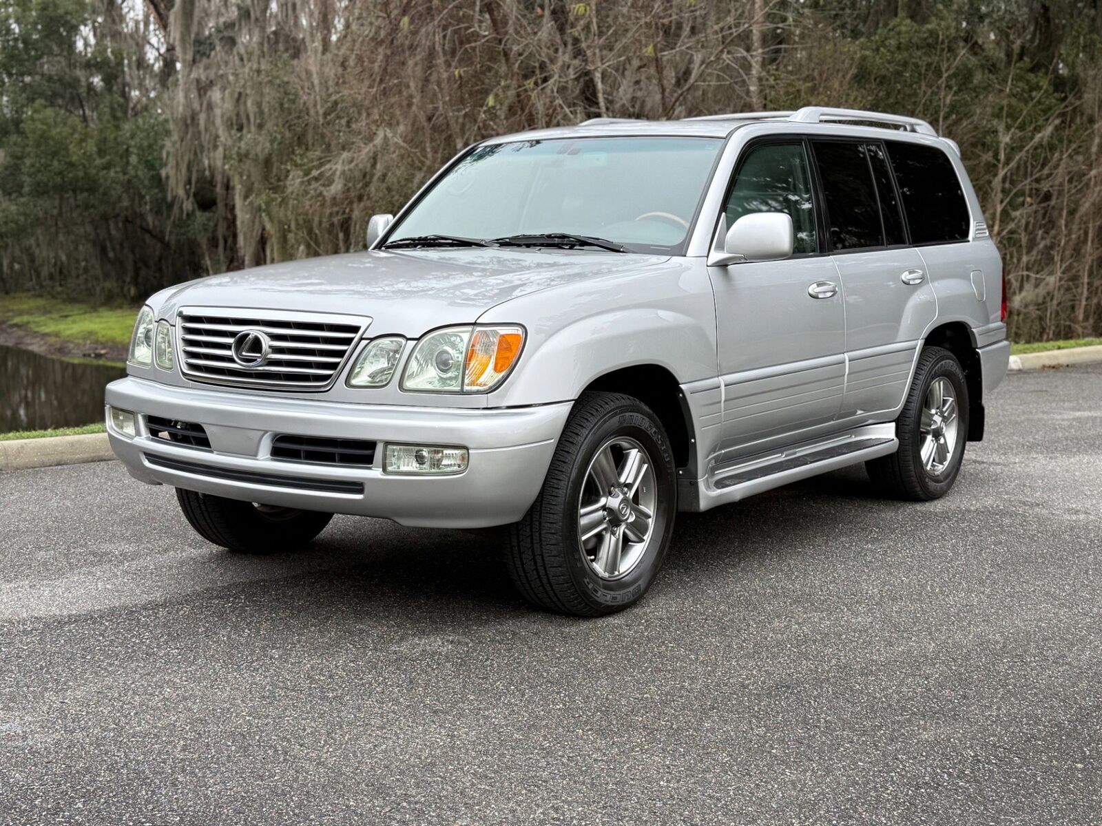 Lexus LX