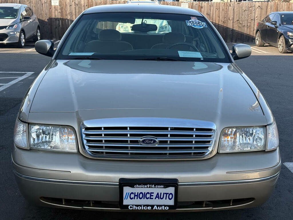 Ford Crown Victoria