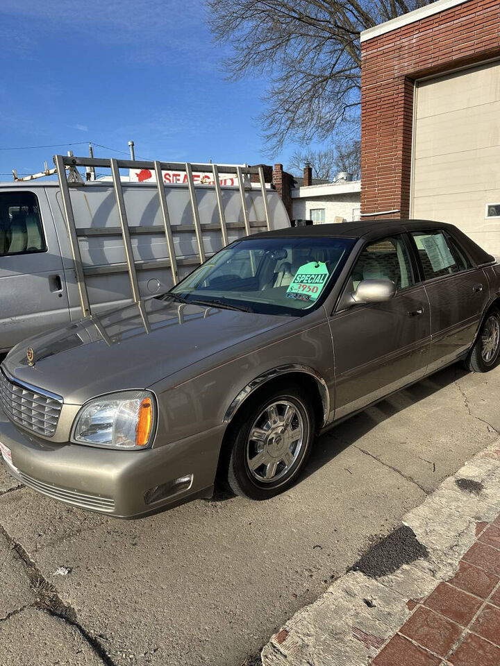 2004 CADILLAC Deville